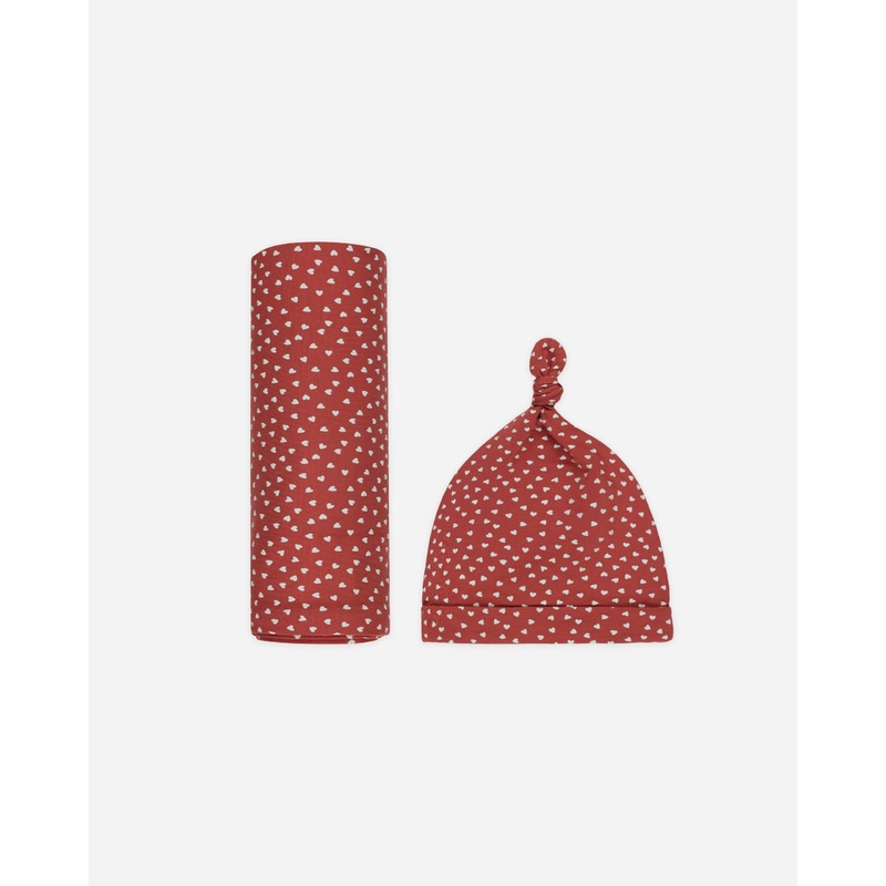 Bamboo Swaddle & Knotted Hat || Tiny Hearts