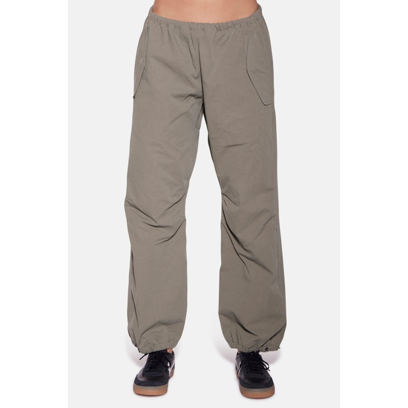 Justine Cotton Parachute Pant Olive
