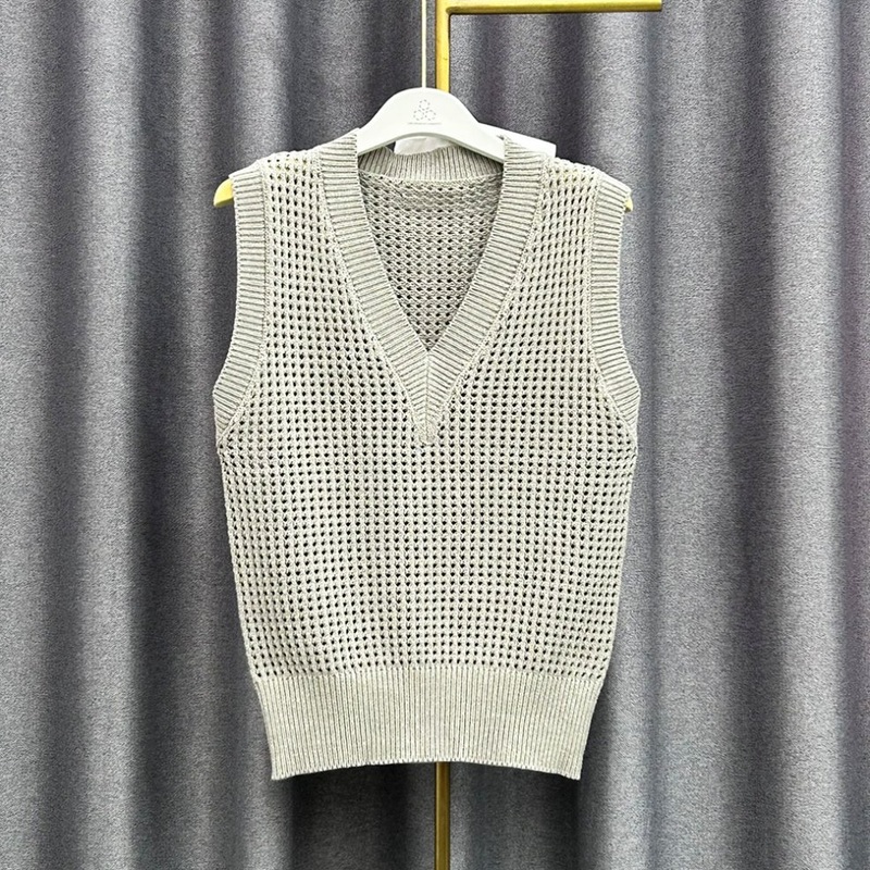 Custom Solid Color V-Neck Knitwear Hollow Sweater Womens Knit Sweater Vest – ODM Knit Sweater and Custom V-Neck Sweater Women price|Free Size