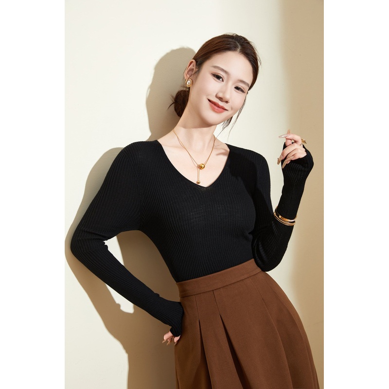 Womens Solid Color Merino Wool V-Neck Seamless Base Layer – Wool Sweater and Womens Sweater price