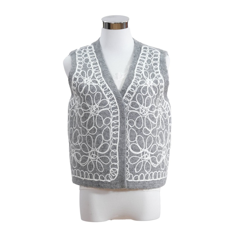 Vintage Womens Mist Grey Acrylic Embroidered Sleeveless Shrug Vest Autumn Clothing – Cardigan Sweater and Womens Sweater price