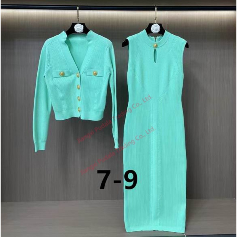 Customized High Quality Women Fashion Clothes Women Luxury Sweater Dress Knitted Sweater with Deep V-Neckline – Sweater and 1: 1 Sweater price